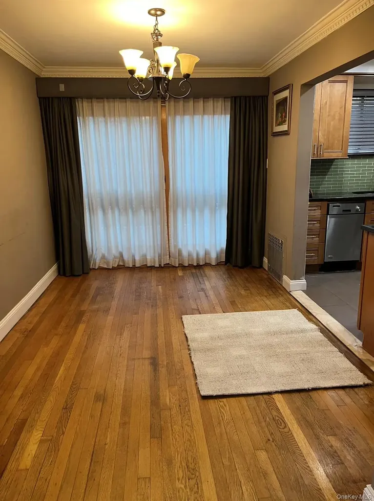 5314 194th Street Fresh Meadows NY 11365