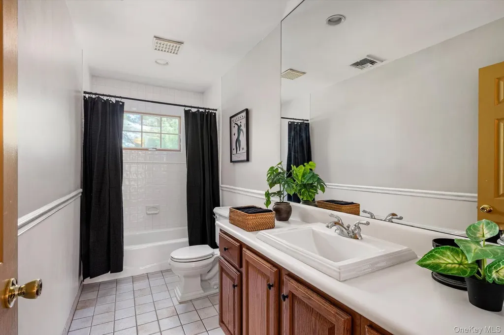 1 Fox Hollow Court Dix Hills NY 11746