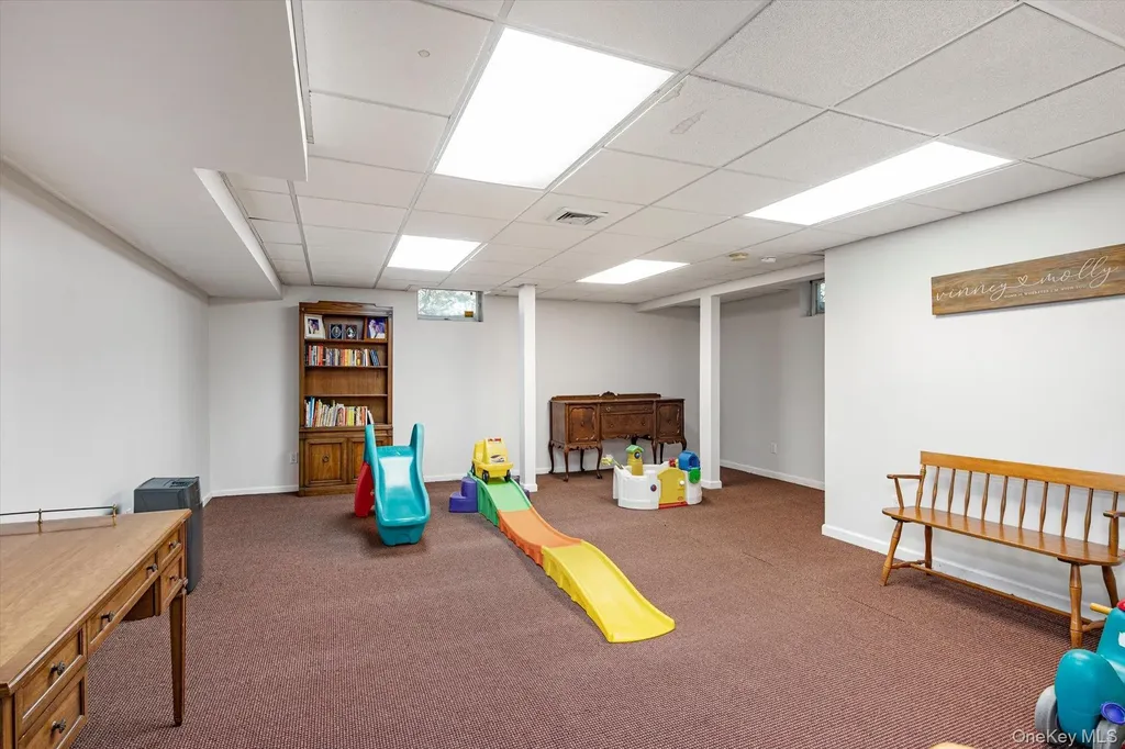 1 Fox Hollow Court Dix Hills NY 11746