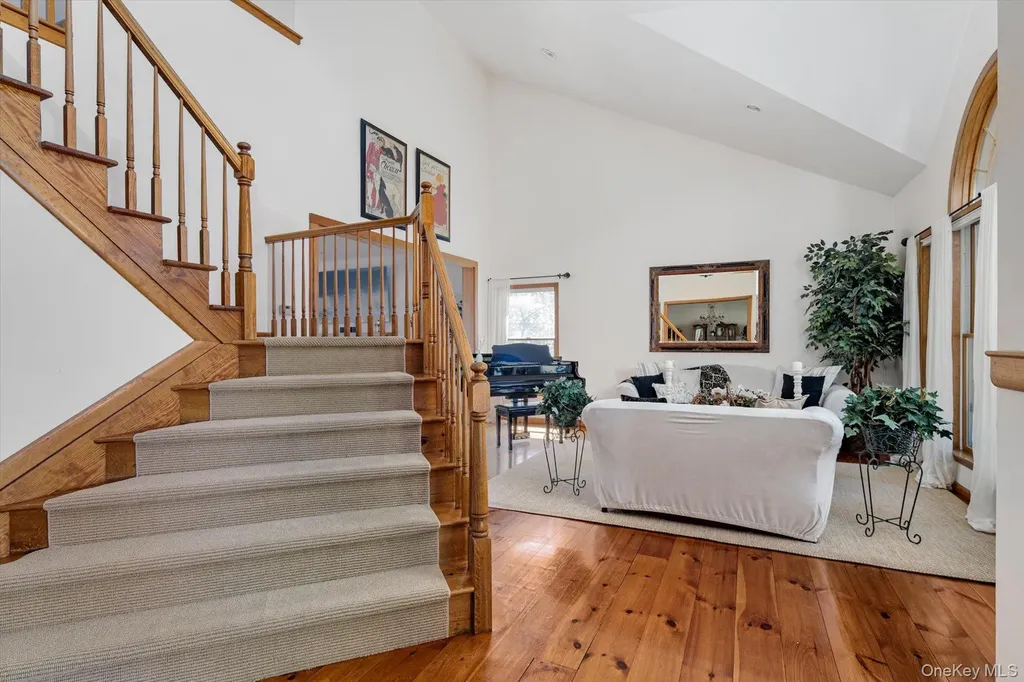 1 Fox Hollow Court Dix Hills NY 11746