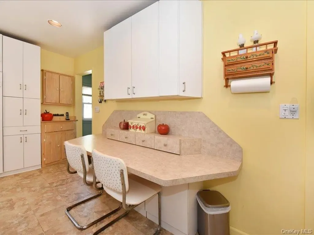 118 Park Lane Massapequa NY 11758
