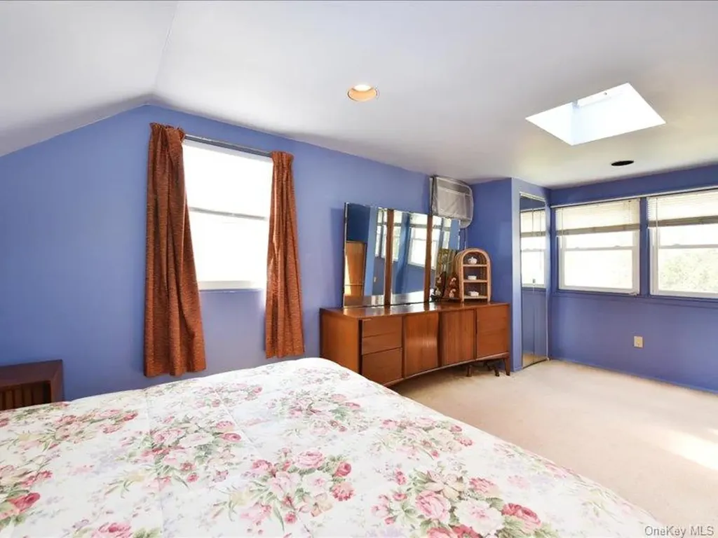 118 Park Lane Massapequa NY 11758