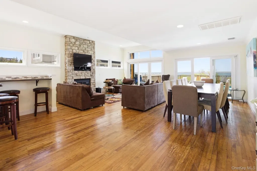 818 Dune Road Westhampton Beach NY 11978