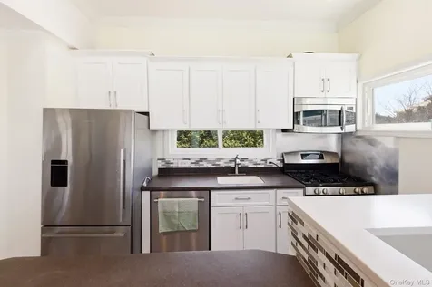818 Dune Road Westhampton Beach NY 11978