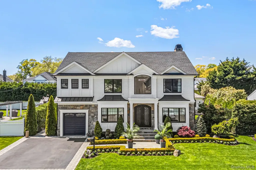 25 Boyd Drive Westbury NY 11590