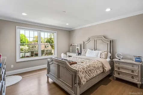 25 Boyd Drive Westbury NY 11590