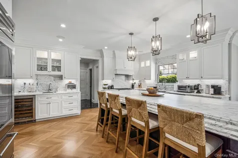 25 Boyd Drive Westbury NY 11590