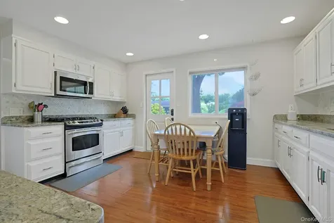 201 Westchester Avenue Thornwood NY 10594