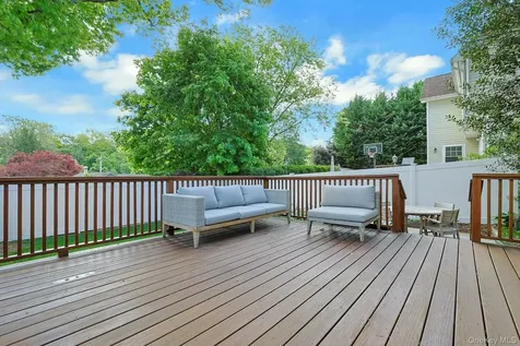201 Westchester Avenue Thornwood NY 10594