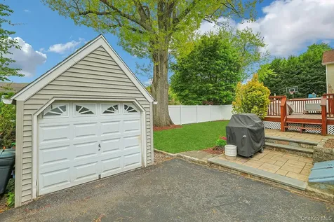 201 Westchester Avenue Thornwood NY 10594