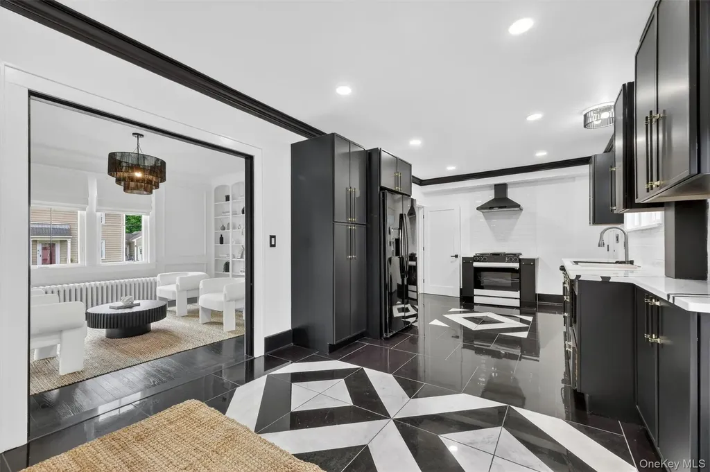 32 Dutchess Terrace Beacon NY 12508