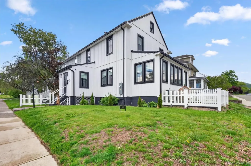 32 Dutchess Terrace Beacon NY 12508