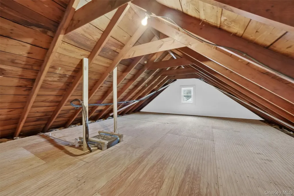 32 Dutchess Terrace Beacon NY 12508