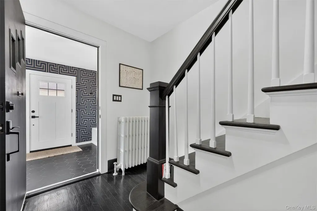 32 Dutchess Terrace Beacon NY 12508