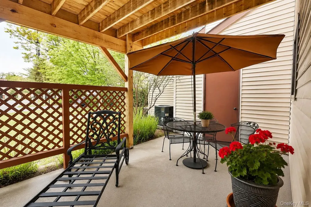 714 Hewitt Lane New Windsor NY 12553