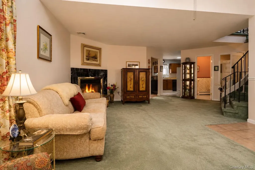714 Hewitt Lane New Windsor NY 12553
