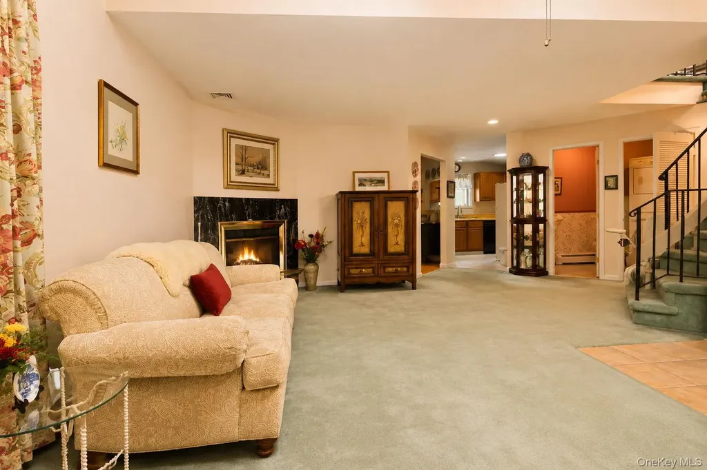 714 Hewitt Lane New Windsor NY 12553