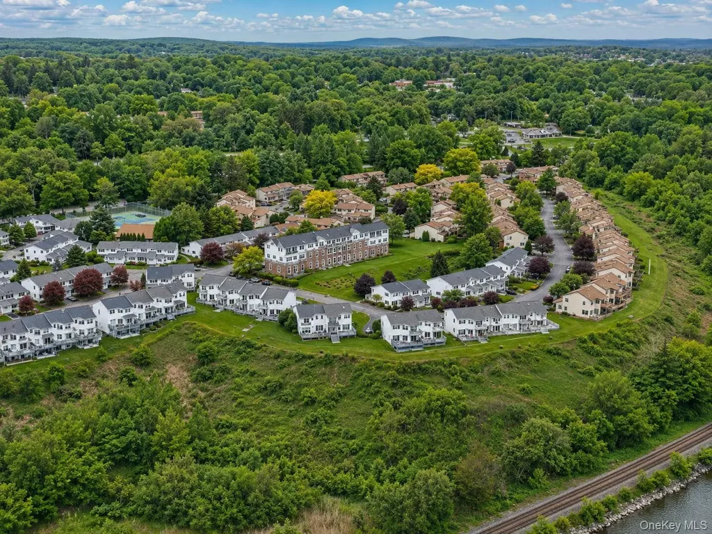 714 Hewitt Lane New Windsor NY 12553