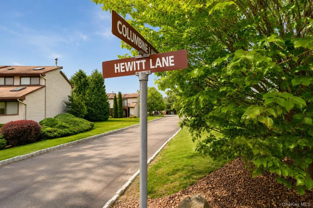 714 Hewitt Lane New Windsor NY 12553