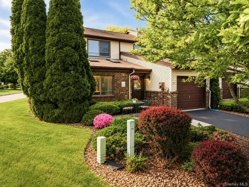 714 Hewitt Lane New Windsor NY 12553
