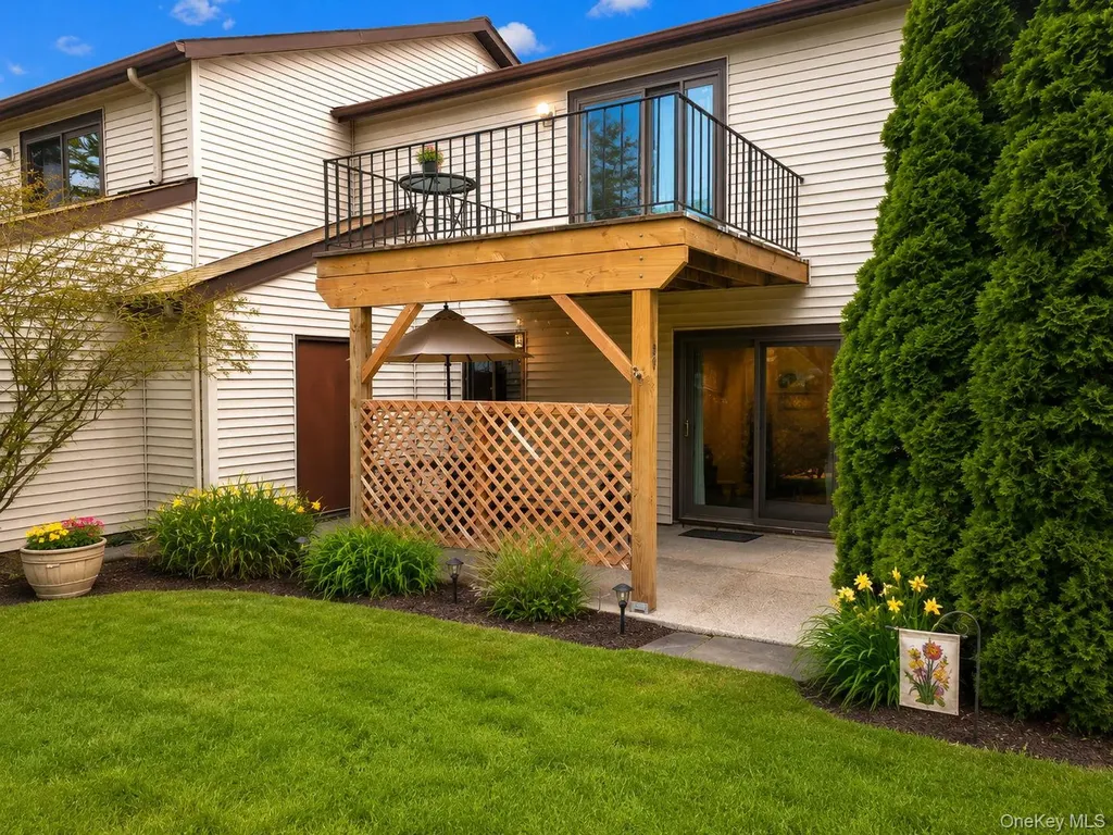 714 Hewitt Lane New Windsor NY 12553