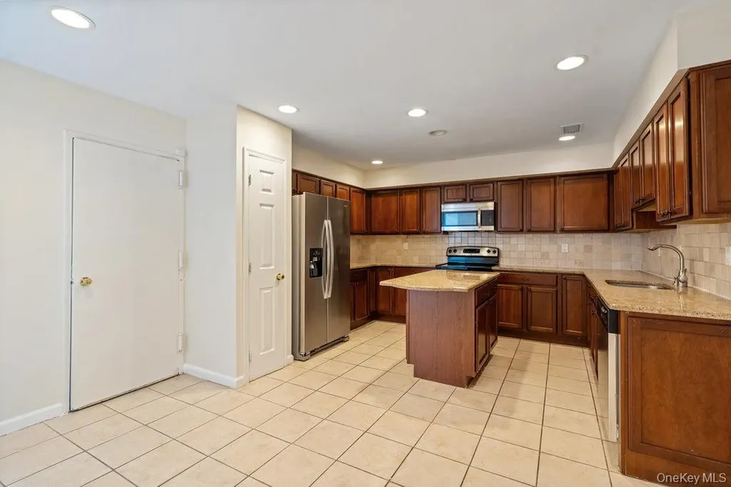 90 Foxwood Drive Jericho NY 11753