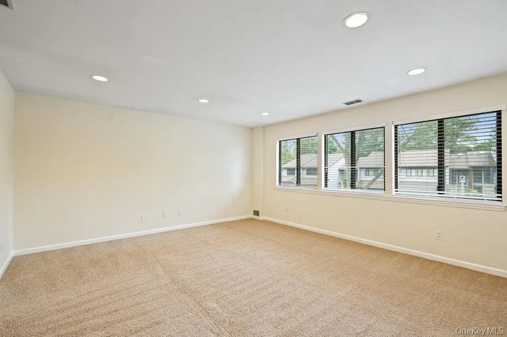 90 Foxwood Drive Jericho NY 11753