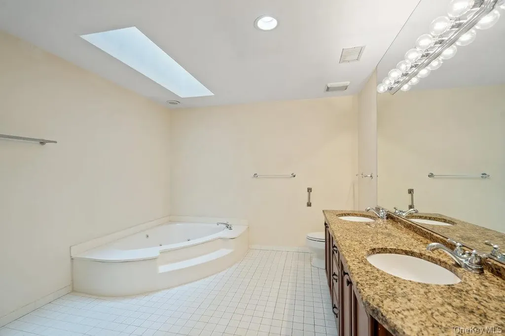 90 Foxwood Drive Jericho NY 11753