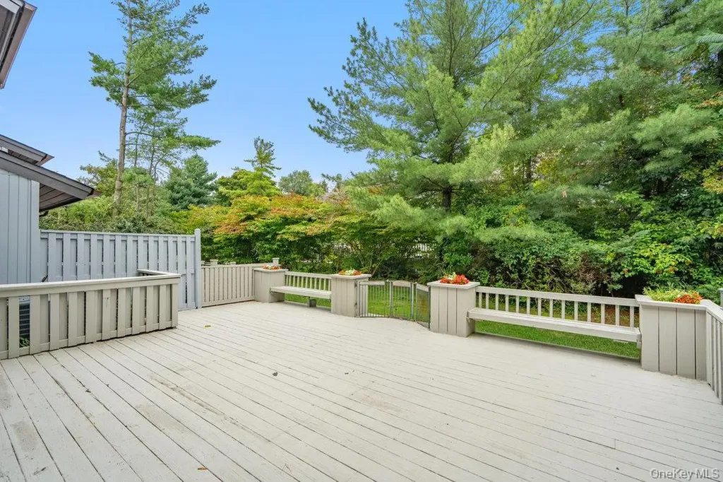 90 Foxwood Drive Jericho NY 11753
