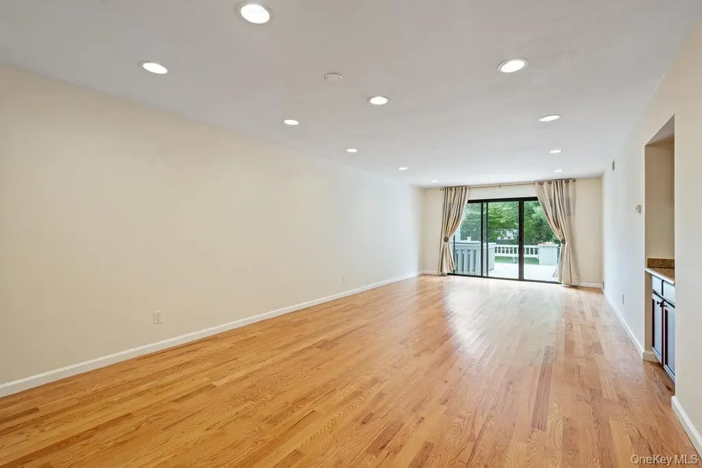 90 Foxwood Drive Jericho NY 11753