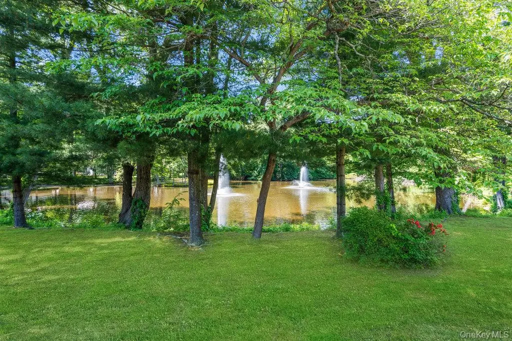 90 Foxwood Drive Jericho NY 11753