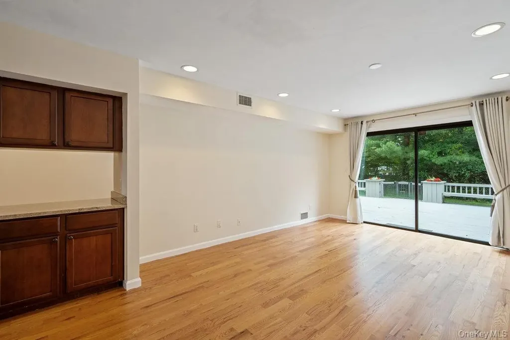 90 Foxwood Drive Jericho NY 11753