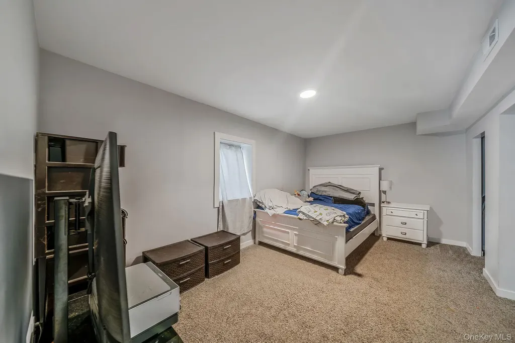 187 Hallock Street Riverhead NY 11901