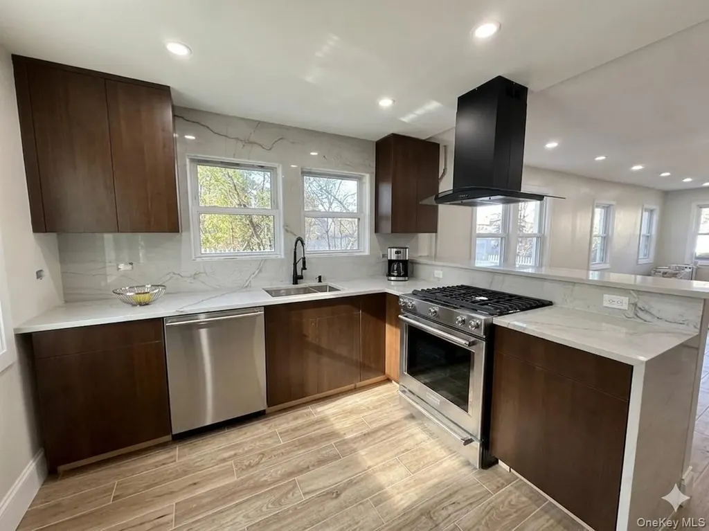 2674 Johnson Place Baldwin NY 11510