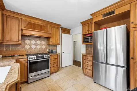 20 Springdale Road Scarsdale NY 10583