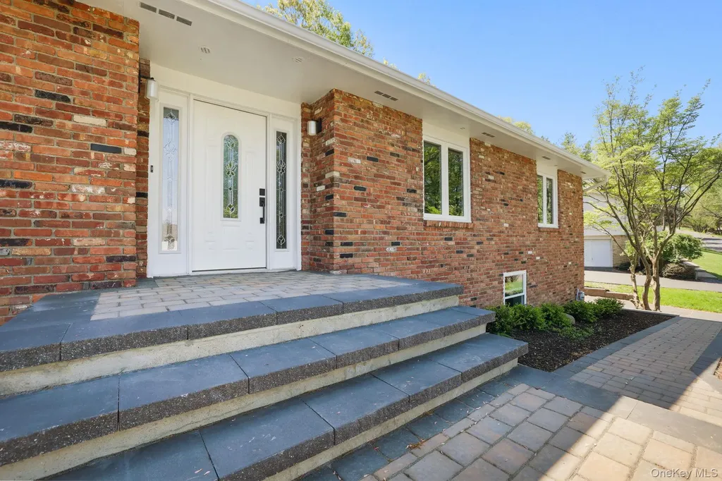 1 Edsam Road Valley Cottage NY 10989