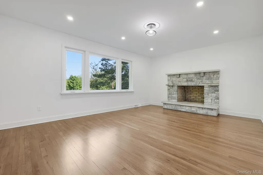 1 Edsam Road Valley Cottage NY 10989