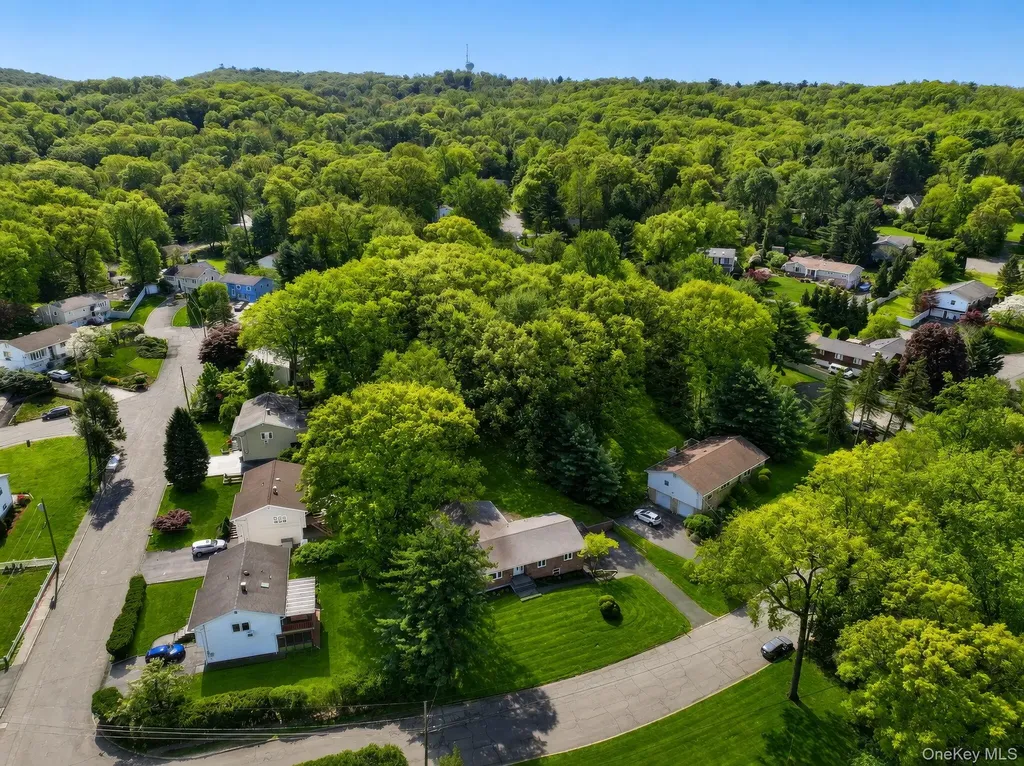 1 Edsam Road Valley Cottage NY 10989