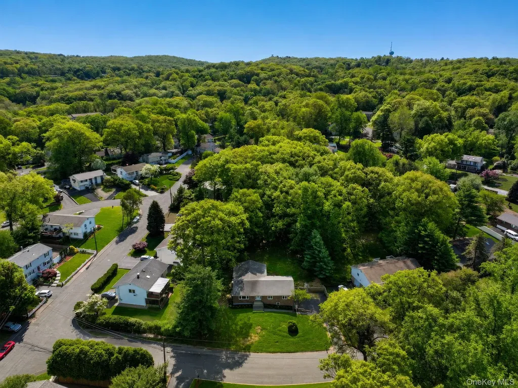 1 Edsam Road Valley Cottage NY 10989