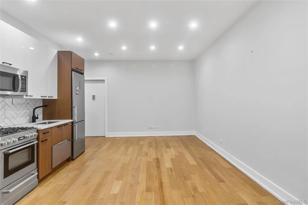 12 Crown Street Brooklyn NY 11225