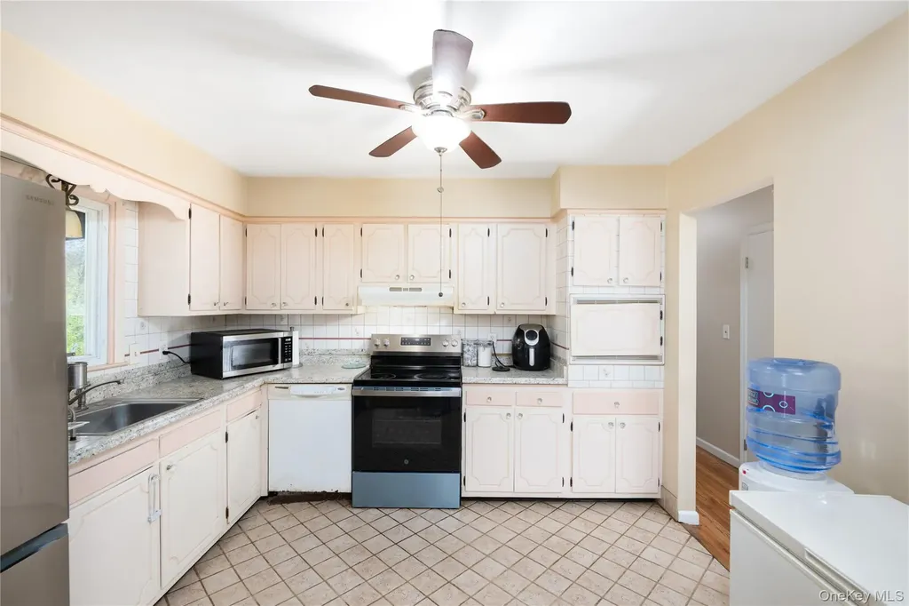 36 Quarry Drive Wappingers Falls NY 12590