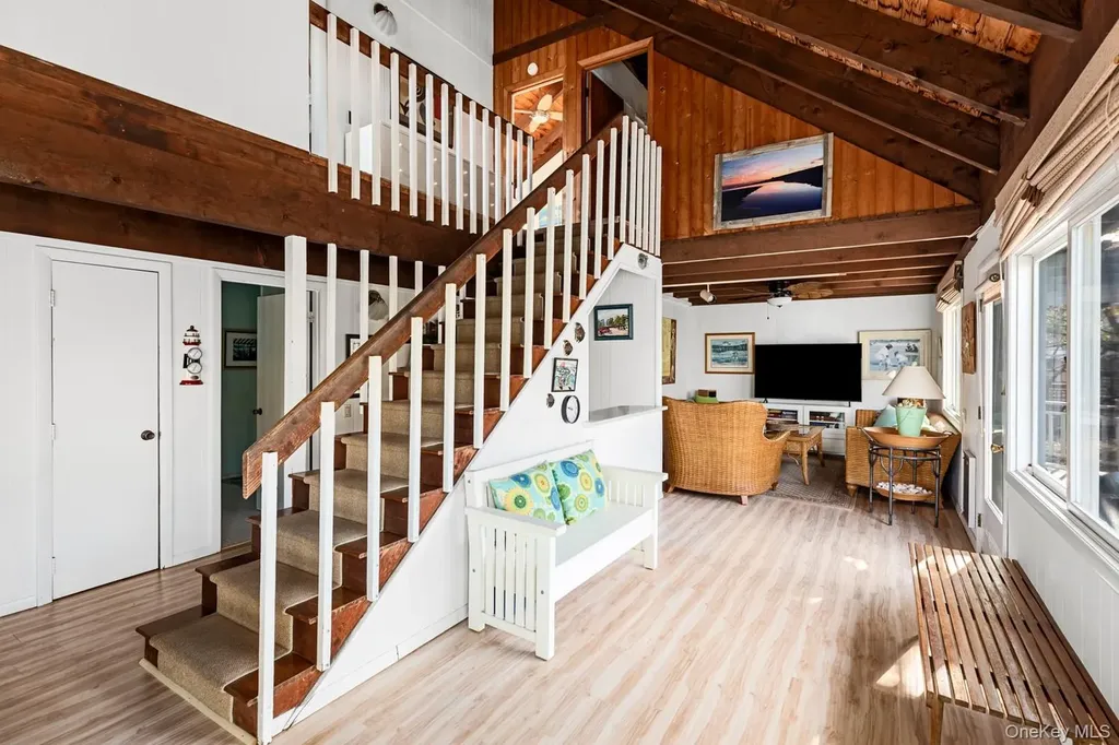 200 Clipper Road Corneille Estates NY 11706