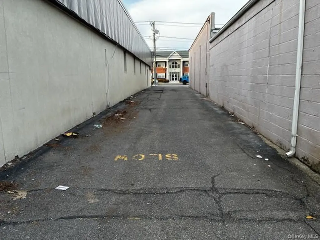 464 E Main Street Patchogue NY 11772