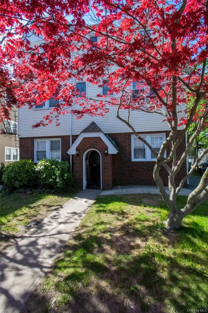 840 Seaman Avenue E Baldwin NY 11510