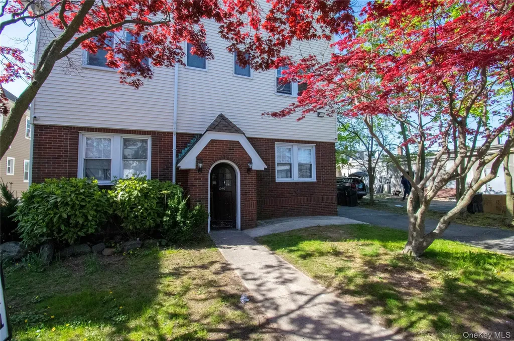 840 Seaman Avenue E Baldwin NY 11510