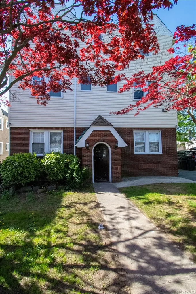 840 Seaman Avenue E Baldwin NY 11510