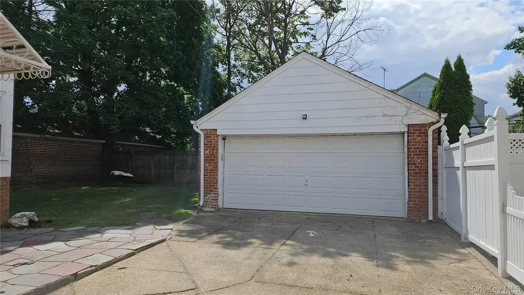 73-64 196th Street Fresh Meadows NY 11366