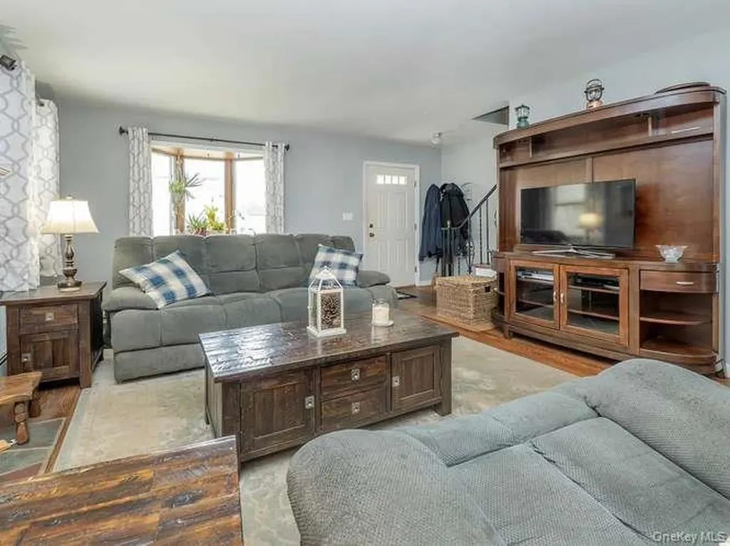 34 Maple Street Greenvale NY 11548