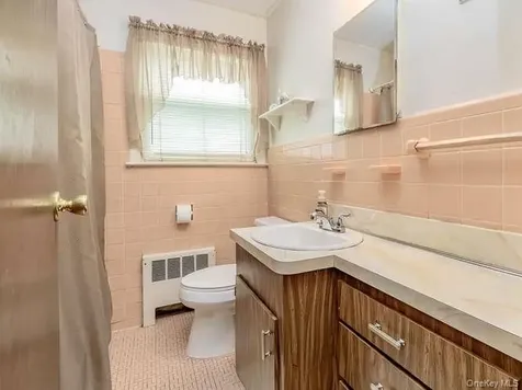 34 Maple Street Greenvale NY 11548