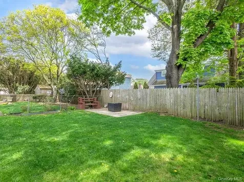 34 Maple Street Greenvale NY 11548
